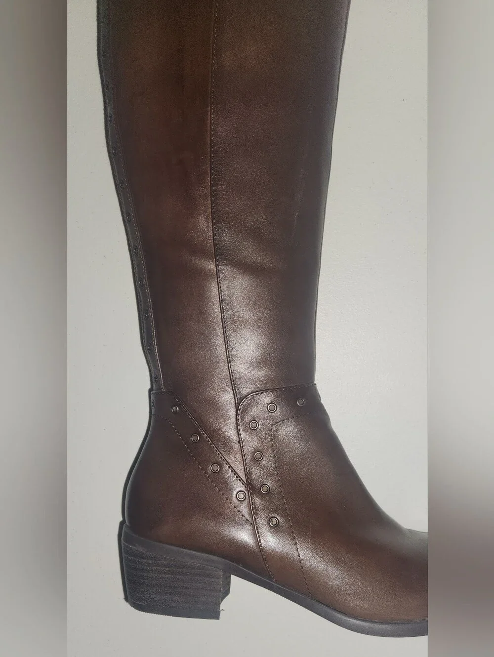 Vince Camuto Bestan Two Stone Antique OTK Leather Boots Size 7.5